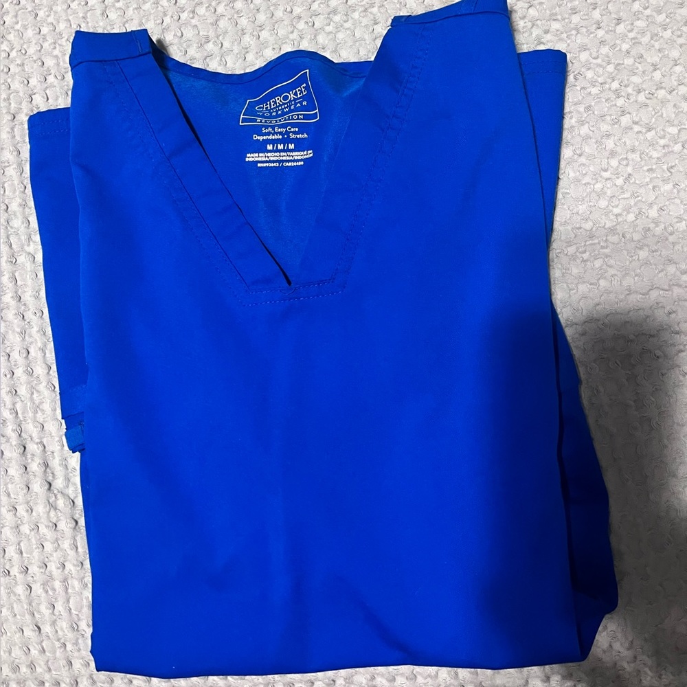 Scrub top